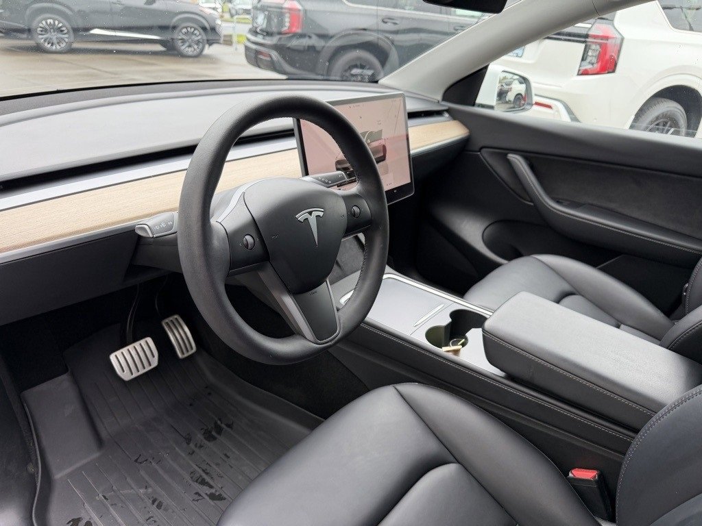 Used 2022 Tesla Model Y Performance image 17