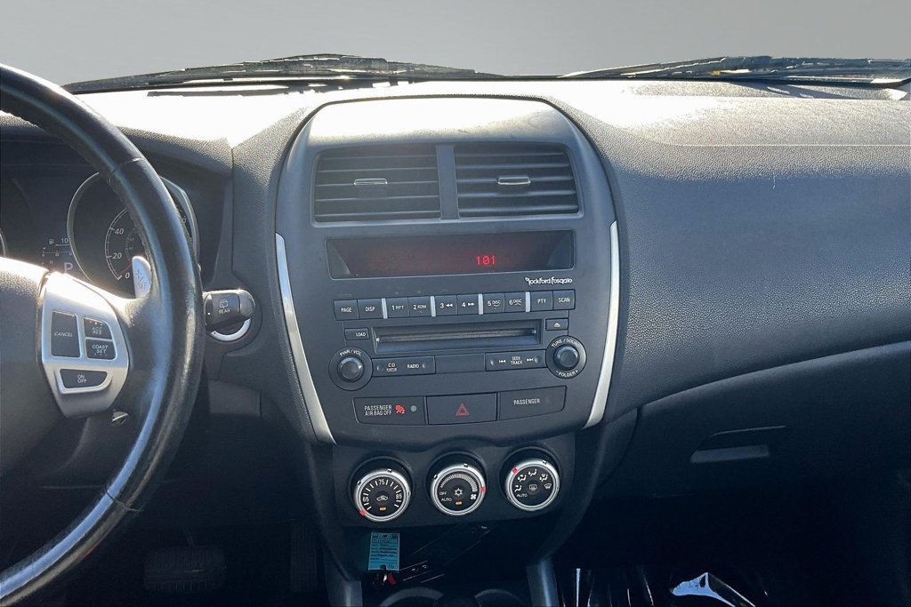 Used 2011 Mitsubishi Outlander Sport SE AWD/4WD image 9