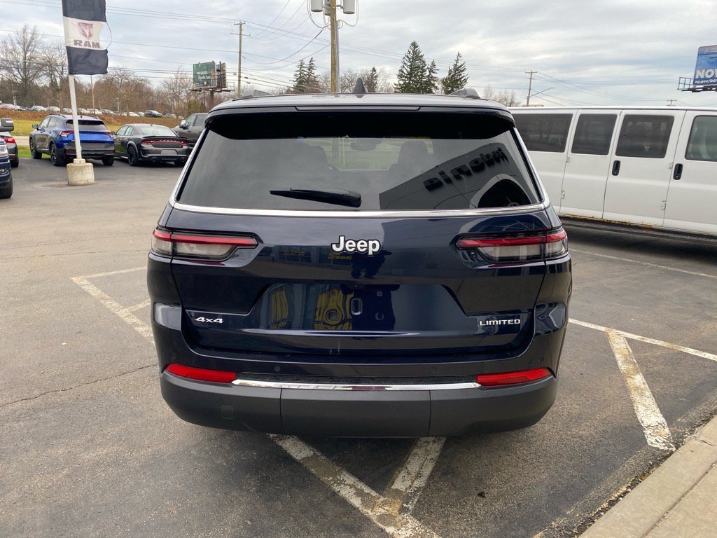 Used 2024 Jeep Grand Cherokee L Limited image 4