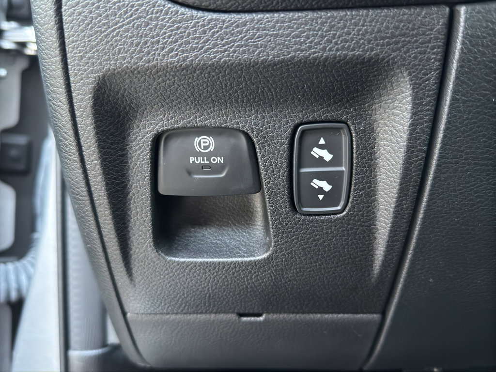 Used 2022 RAM 1500 Big Horn AWD/4WD image 20