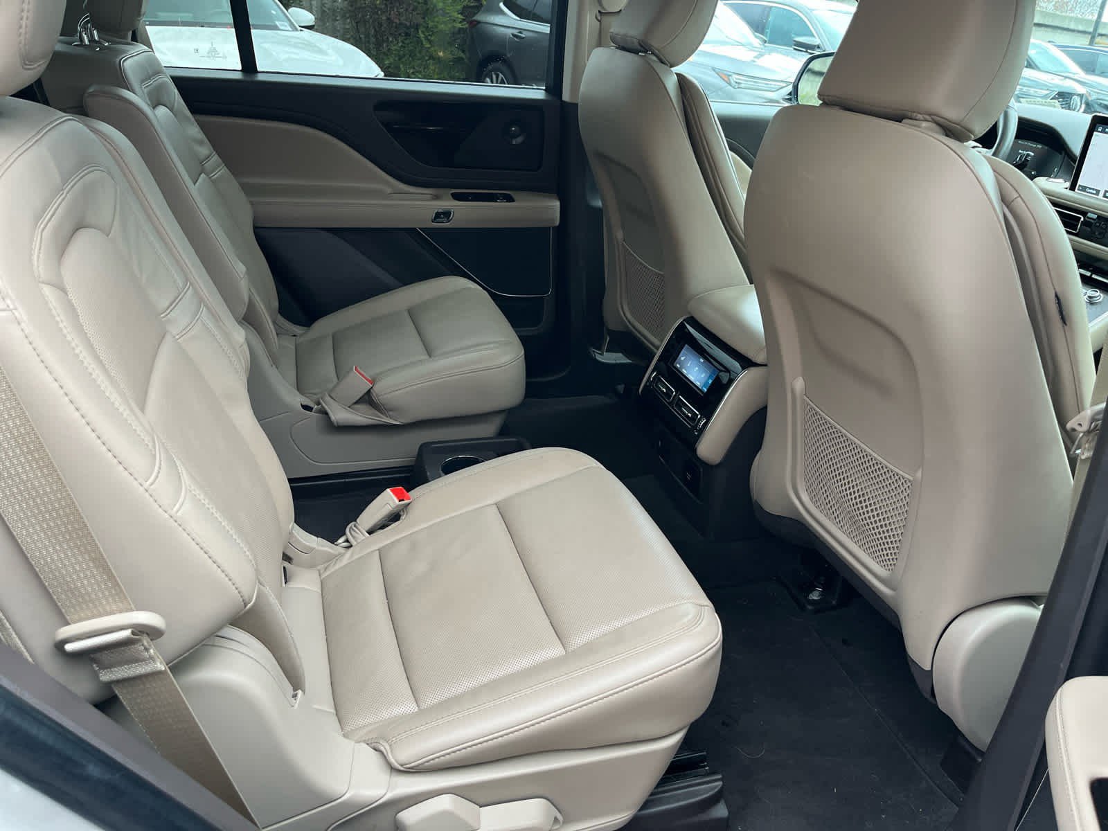 Used 2023 Lincoln Aviator Reserve w/ Elements Package Plus image 20