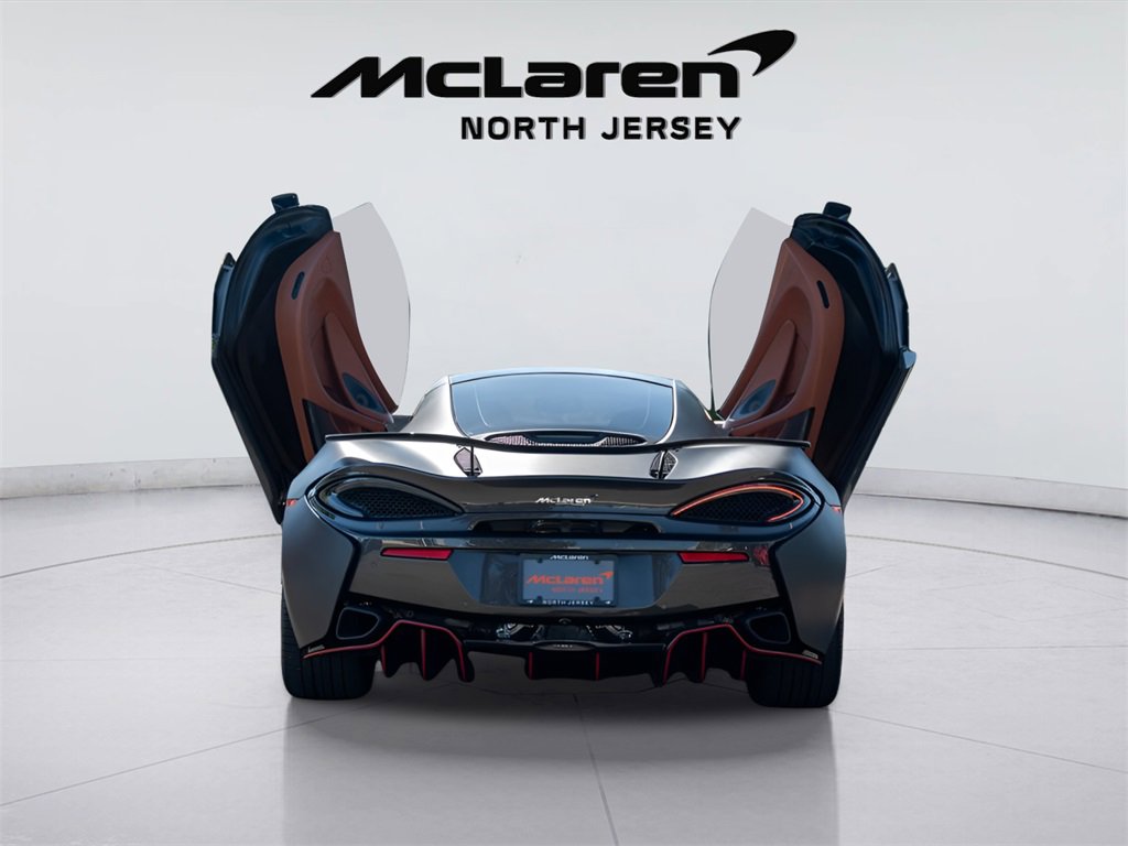 Used 2017 McLaren 570S image 12