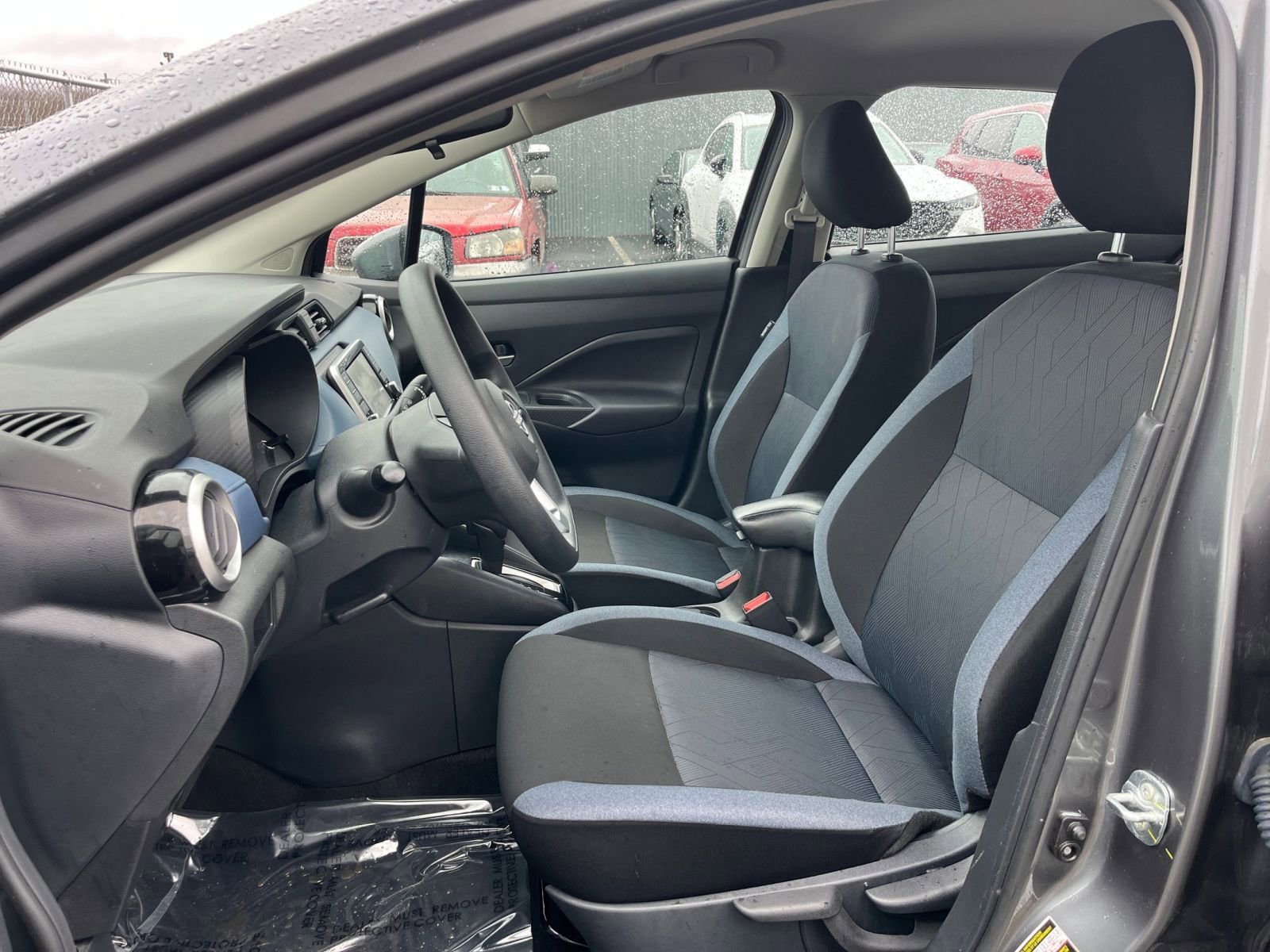 Used 2025 Nissan Versa SV FWD image 35