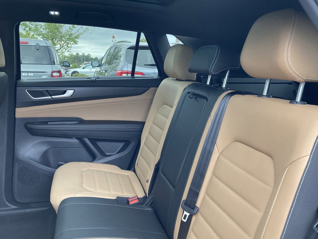 New 2026 Volkswagen Atlas Cross Sport SEL R-Line image 13