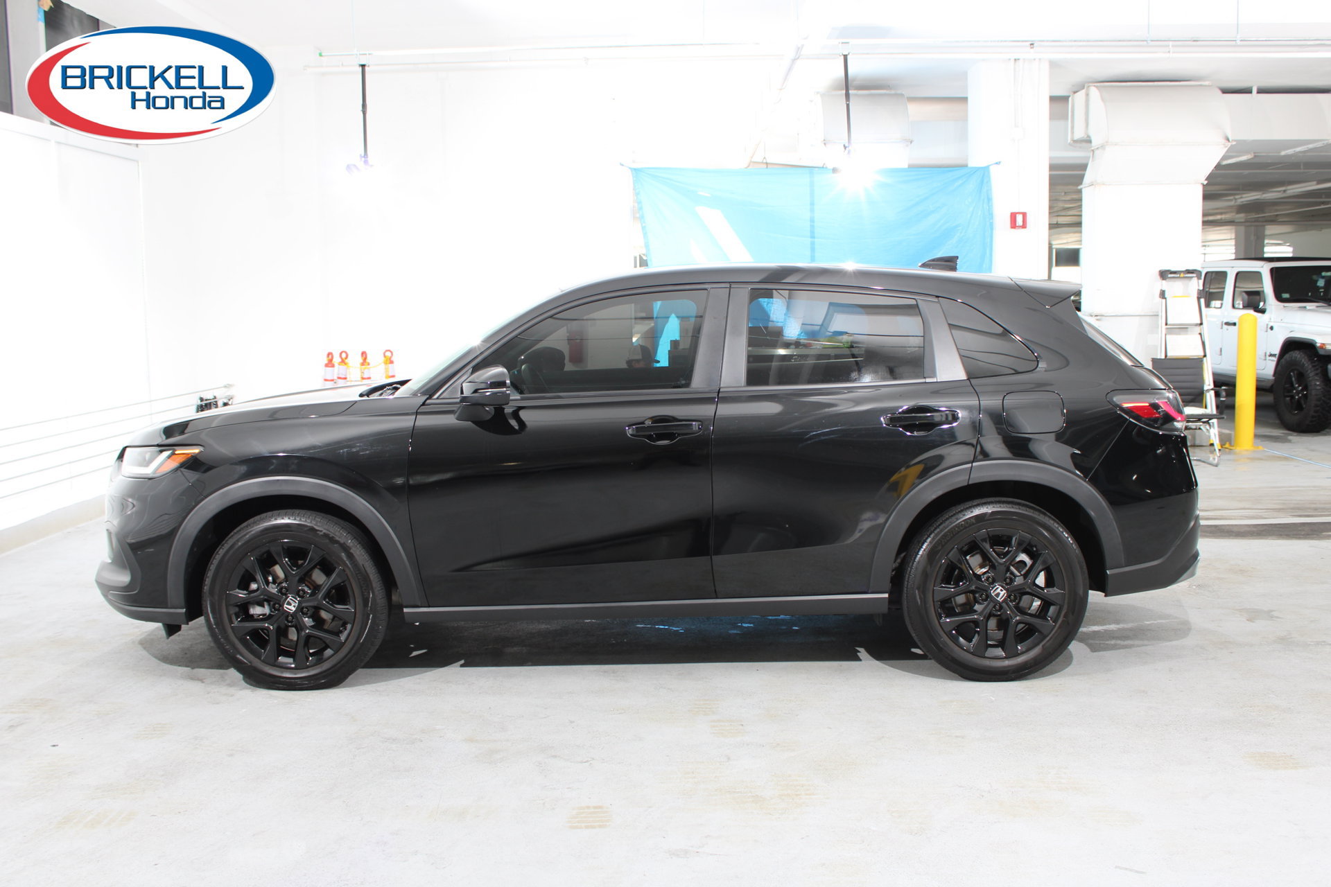 Used 2024 Honda HR-V Sport image 3