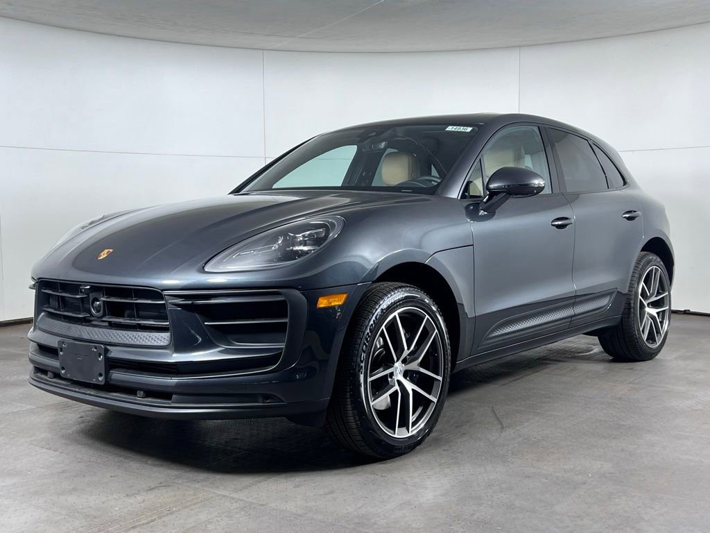 Certified 2026 Porsche Macan AWD/4WD image 1