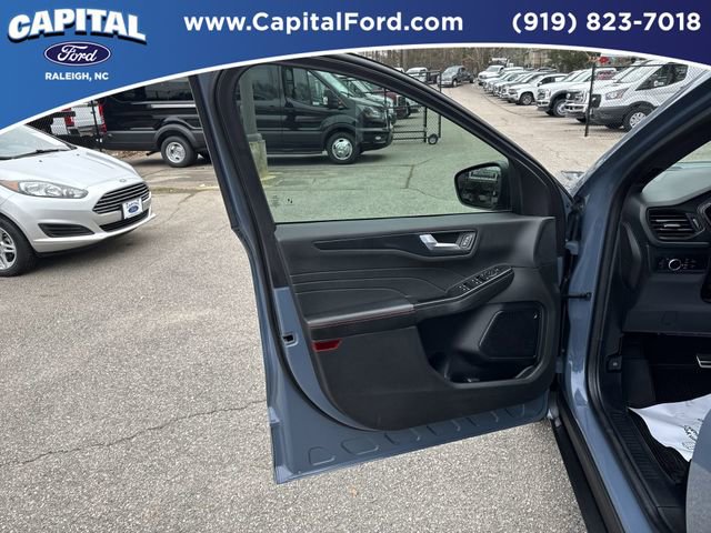 Certified 2024 Ford Escape ST-Line w/ Tech Pack #1 image 19