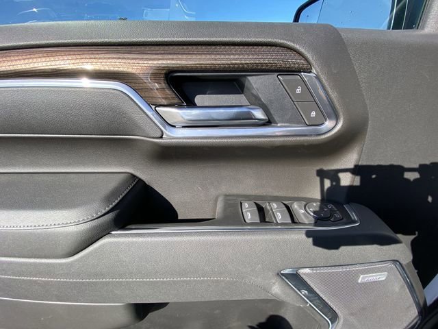 New 2026 Chevrolet Silverado 1500 LT Trail Boss w/ Dark Appearance Package AWD/4WD image 13