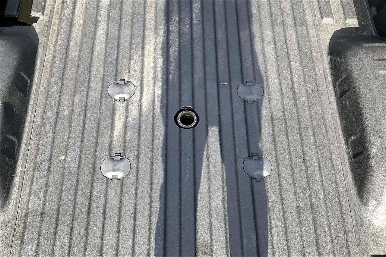 Used 2025 GMC Sierra 3500 Denali w/ Denali Reserve Package image 40