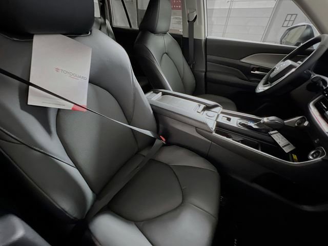 New 2026 Toyota Grand Highlander XLE FWD image 28