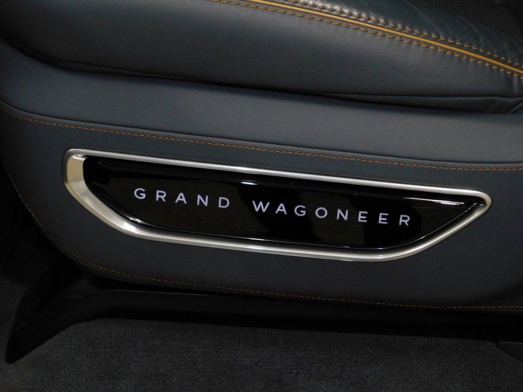 Used 2022 Jeep Grand Wagoneer Series II w/ Convenience Group III image 33