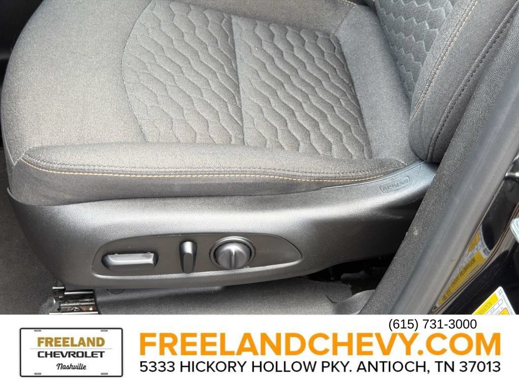 Used 2021 Chevrolet Equinox LT FWD image 23