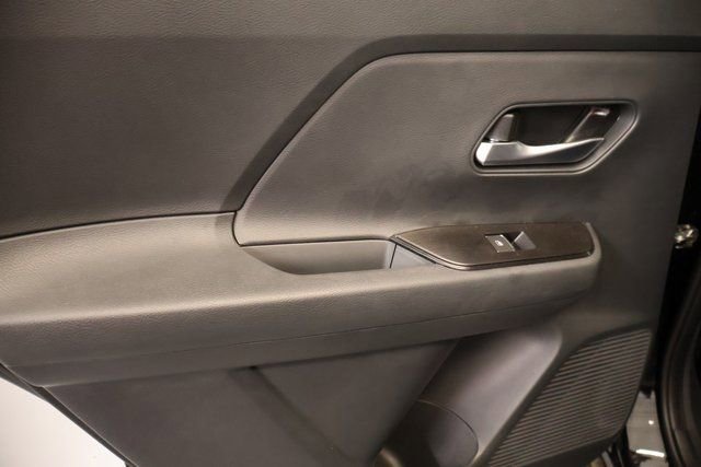 New 2026 Nissan Kicks SR w/ SR Premium Package FWD image 25