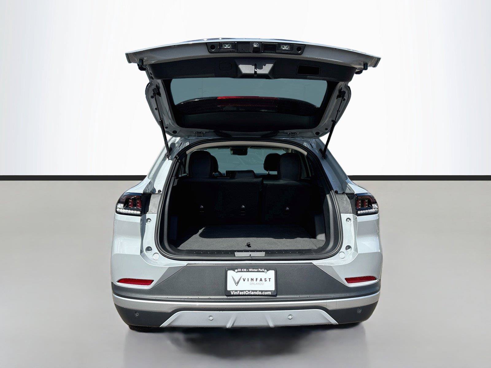 New 2027 VinFast VF 8 Eco AWD/4WD image 26