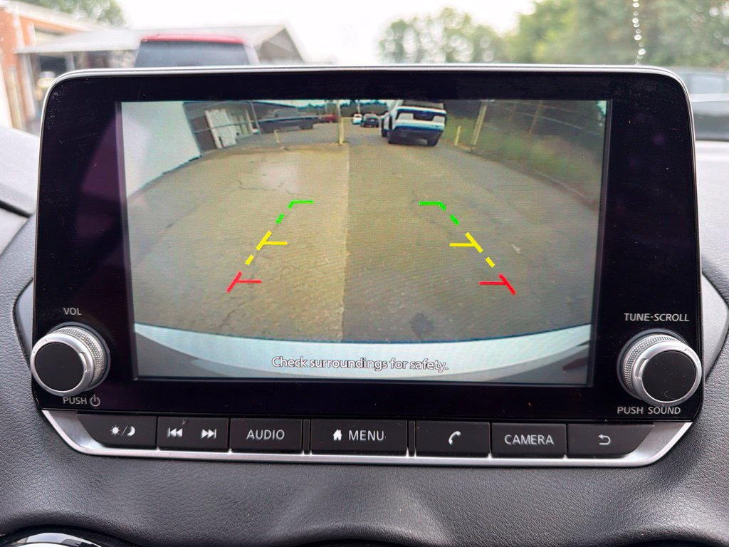 Used 2023 Nissan Sentra SV FWD image 30