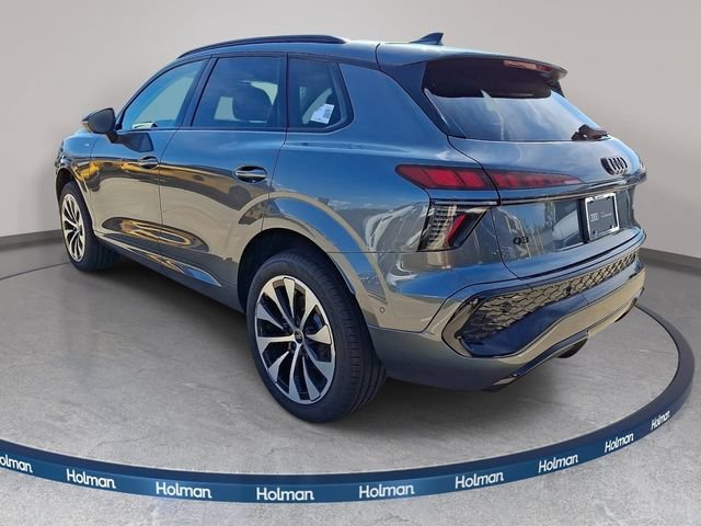 New 2026 Audi Q3 quattro 2.0T AWD/4WD image 2