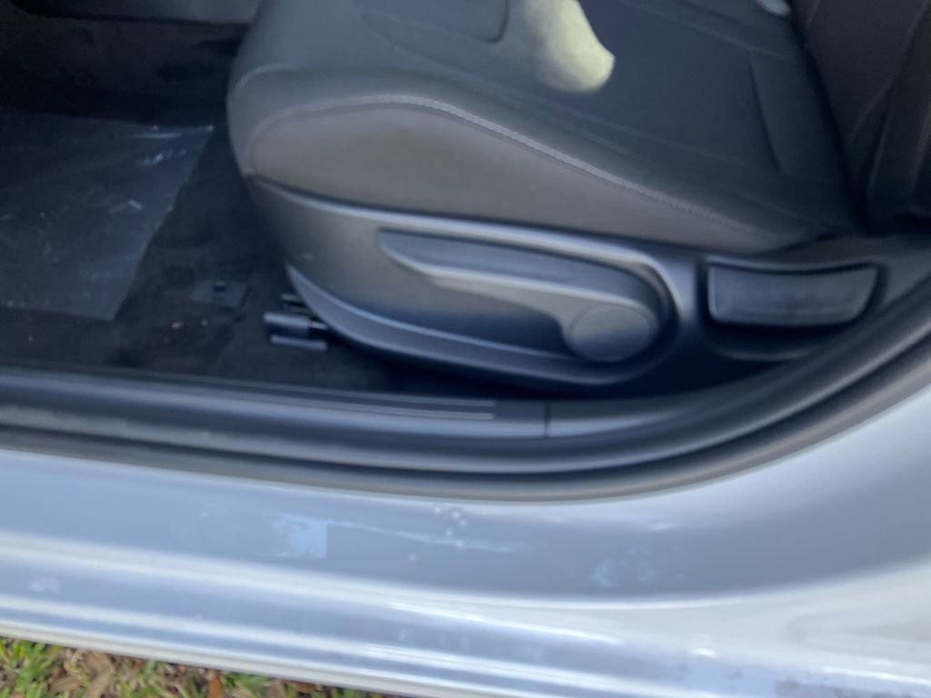 Used 2026 Hyundai Elantra SE image 13