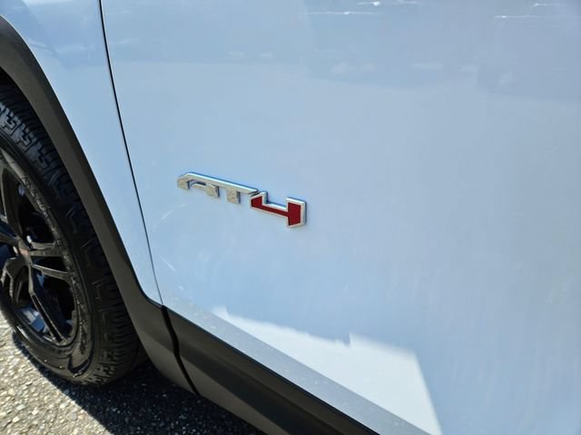 Used 2024 GMC Terrain AT4 w/ Tech Package AWD/4WD image 11