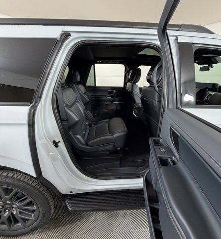 New 2026 Ford Expedition Max Platinum w/ Stealth Appearance Package AWD/4WD image 6
