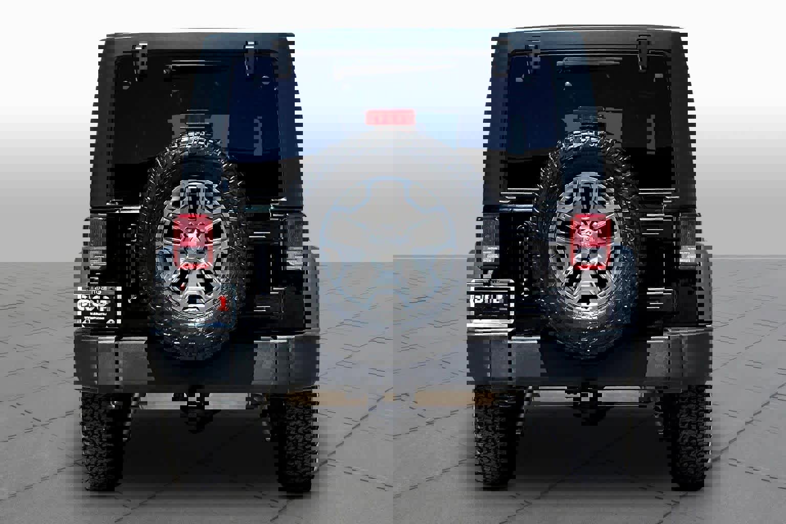 Used 2016 Jeep Wrangler Unlimited Rubicon w/ Connectivity Group image 5