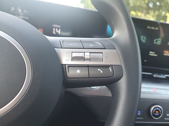 New 2026 Hyundai Kona SE image 18