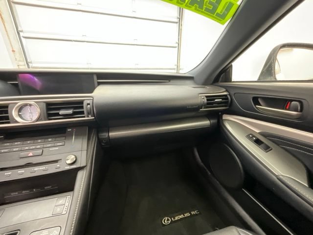Used 2016 Lexus RC 200t RWD image 12