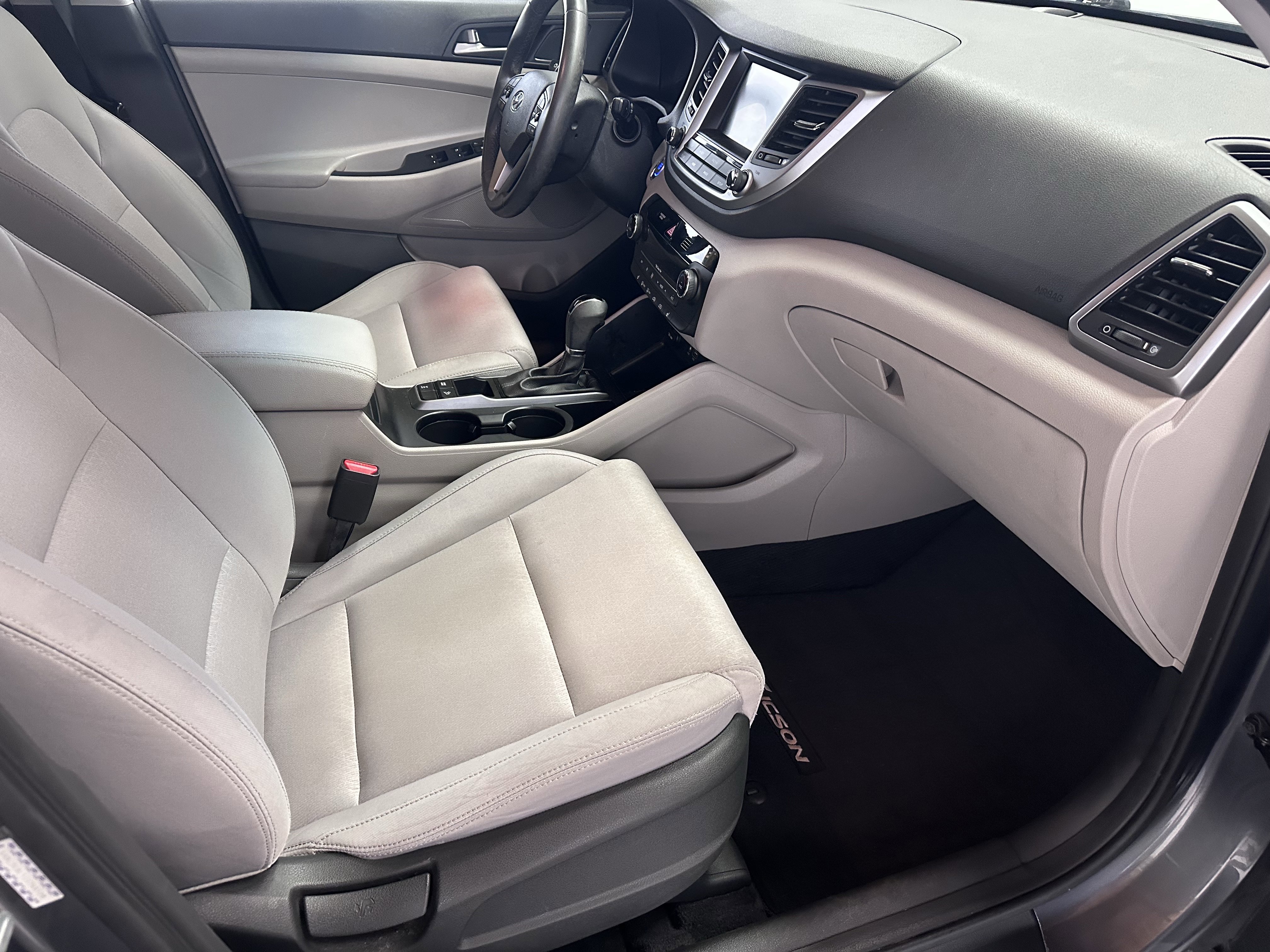 Used 2018 Hyundai Tucson Sport w/ Cargo Package image 37