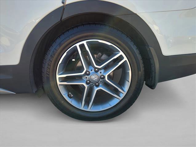 Used 2017 Hyundai Santa Fe Limited image 29