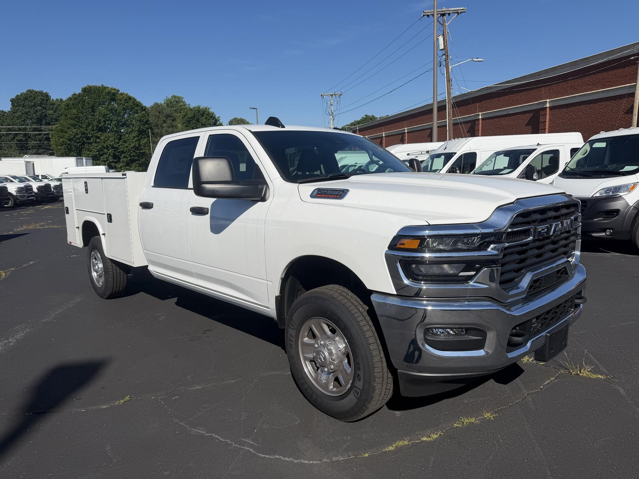Used 2026 RAM 2500 Tradesman w/ Chrome Appearance Group AWD/4WD image 2