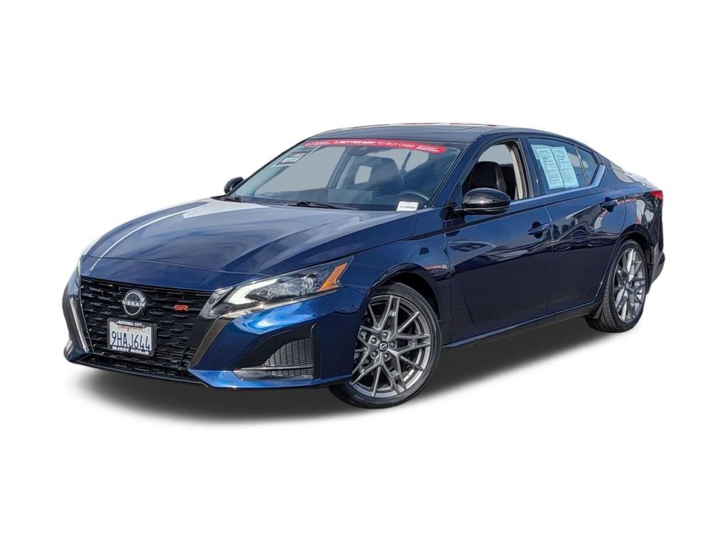 Certified 2023 Nissan Altima 2.0 SR FWD image 1