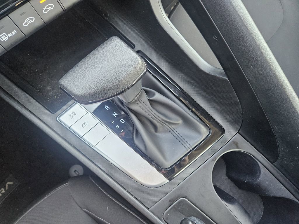 Certified 2023 Hyundai Elantra SEL w/ Cargo Package image 16