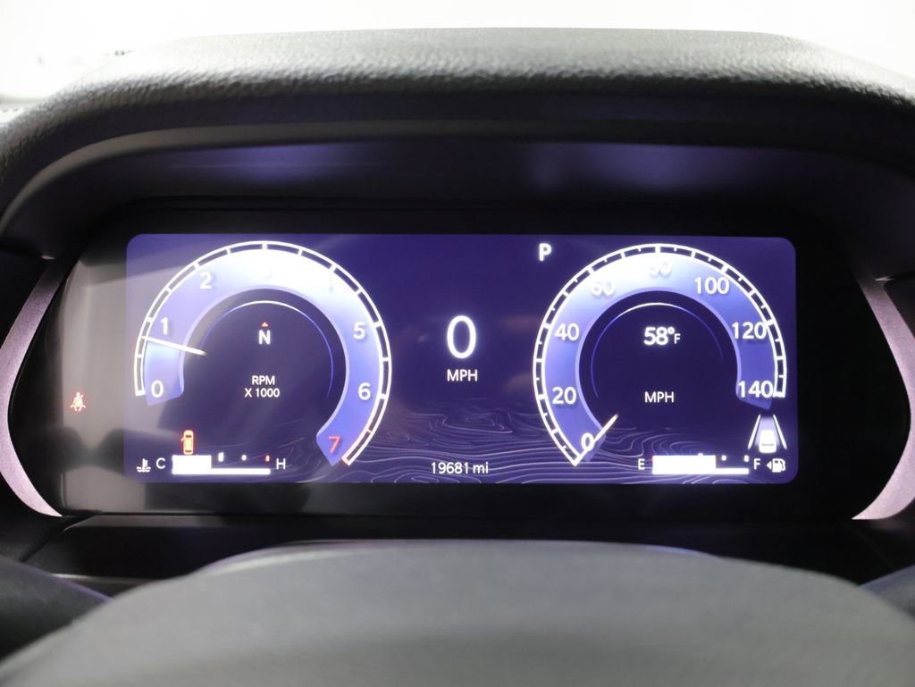 Used 2023 Jeep Grand Cherokee Laredo w/ Luxury Tech Group I AWD/4WD image 38
