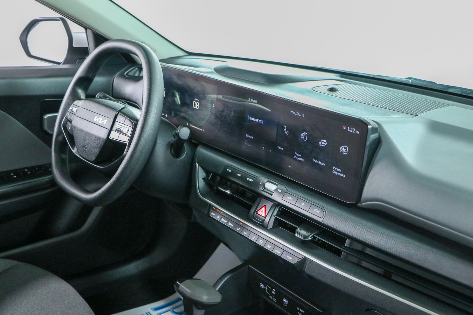 Used 2025 Kia K4 FWD image 25