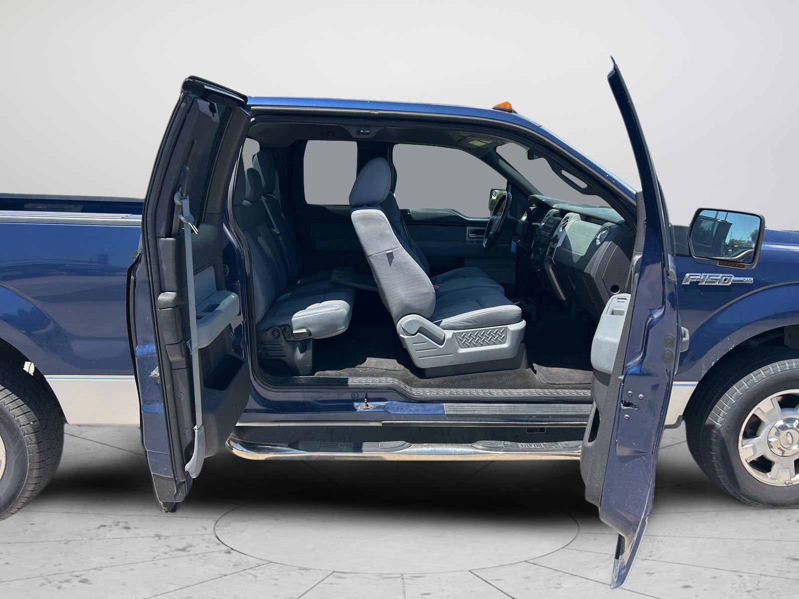 Used 2011 Ford F150 XLT w/ XLT Convenience Pkg RWD image 12