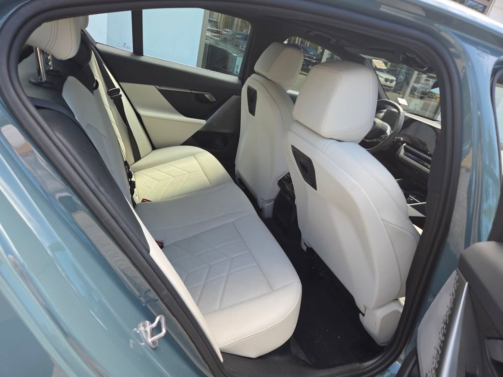 Certified 2024 BMW 530i xDrive w/ Premium Package image 35