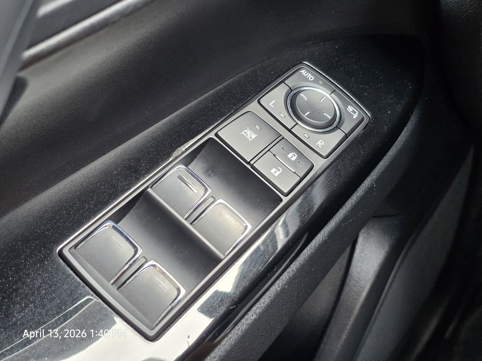 Used 2019 Lexus LX 570 4WD w/ Luxury Package image 33