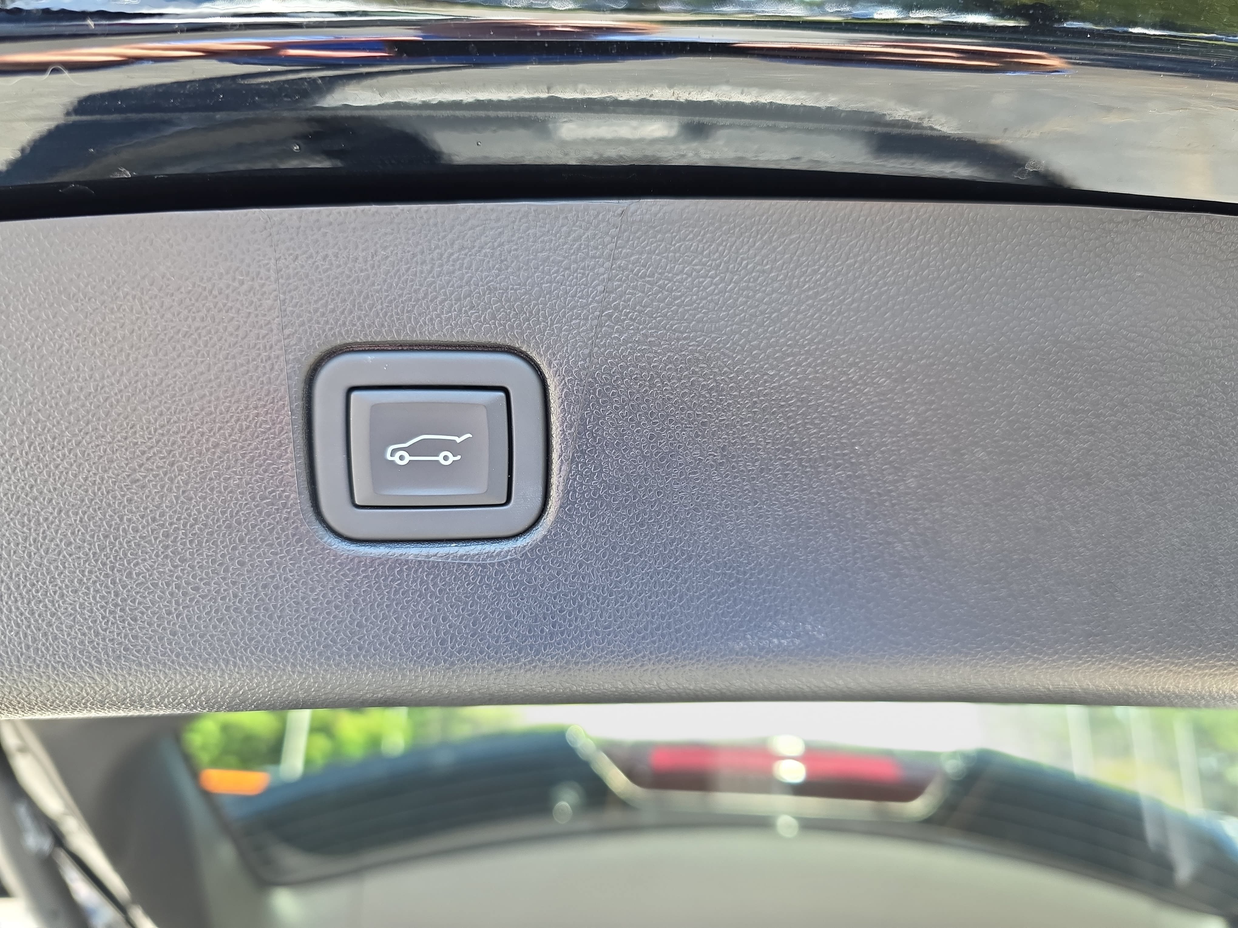 Used 2024 Chevrolet Blazer LT w/ Convenience Package FWD image 11