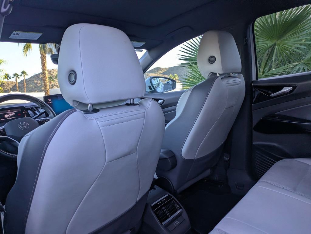Used 2022 Volkswagen ID.4 Pro S image 16