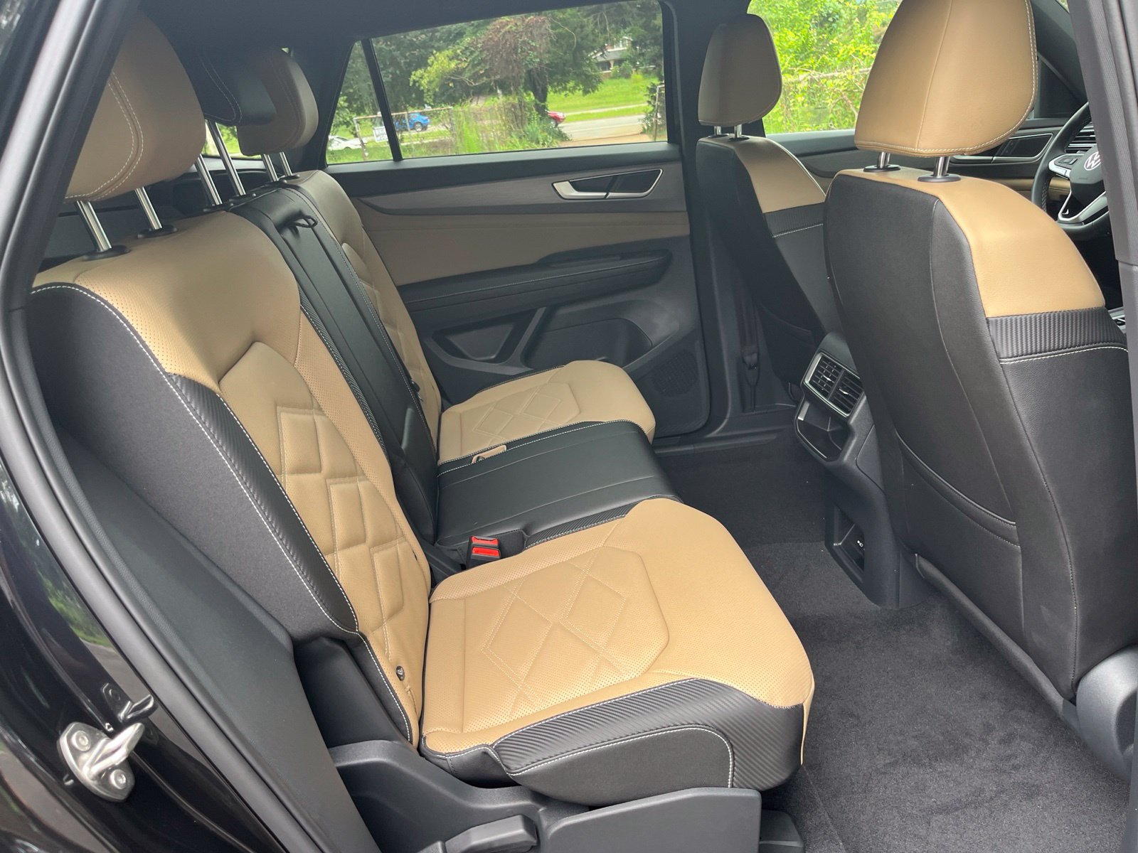 New 2026 Volkswagen Atlas Cross Sport SE FWD image 27
