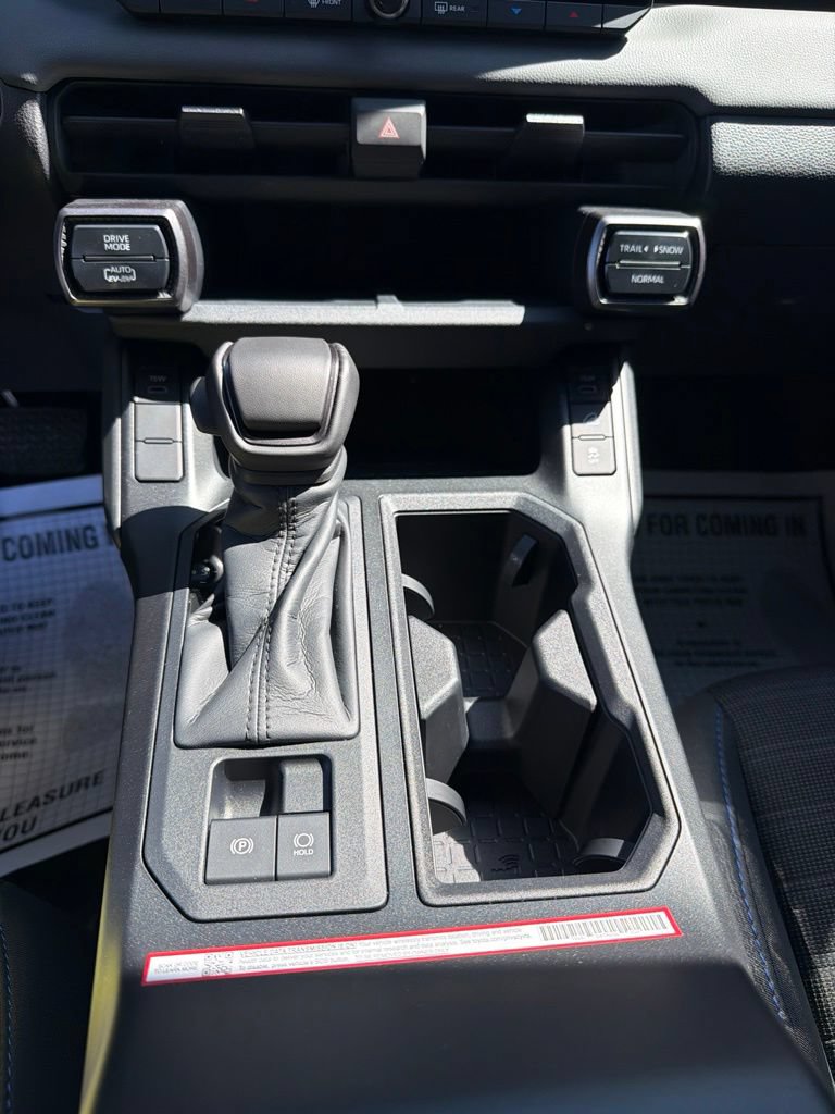 Used 2026 Toyota RAV4 SE AWD/4WD image 33