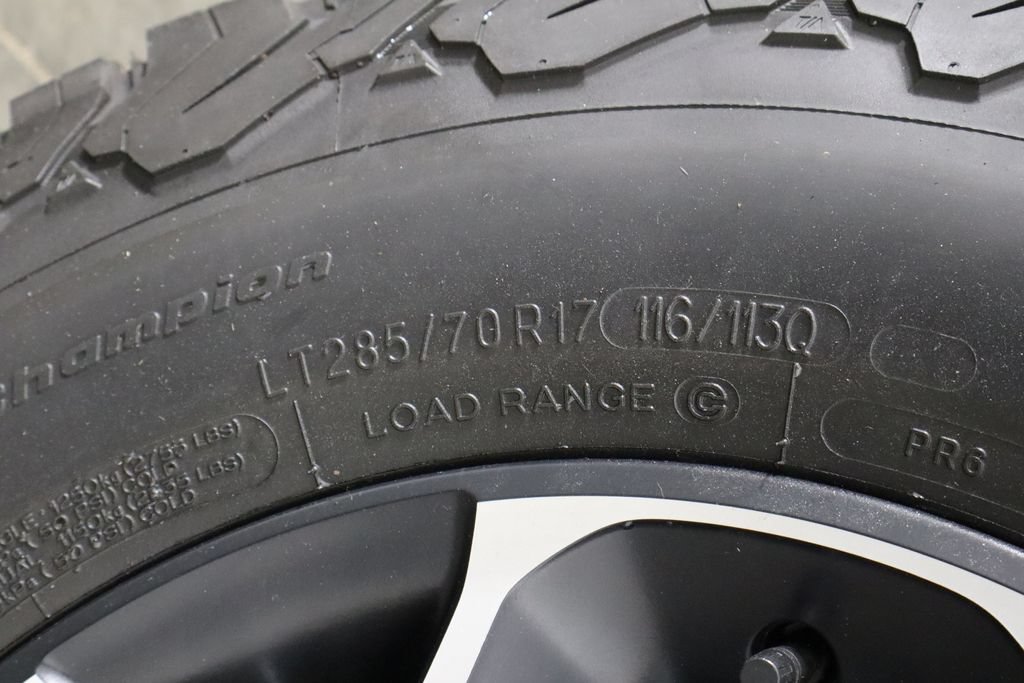 Used 2023 Jeep Wrangler Unlimited Rubicon 4xe w/ Cold Weather Group AWD/4WD image 37