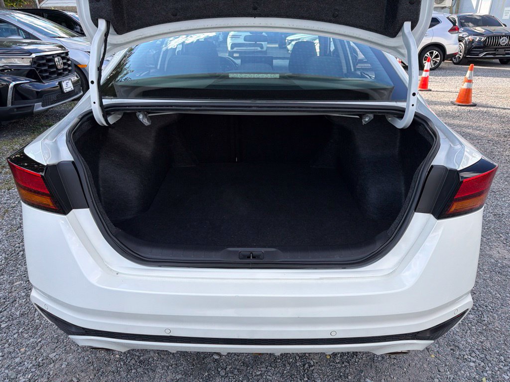 Used 2024 Nissan Altima 2.5 SV w/ SV Premium Package AWD/4WD image 8
