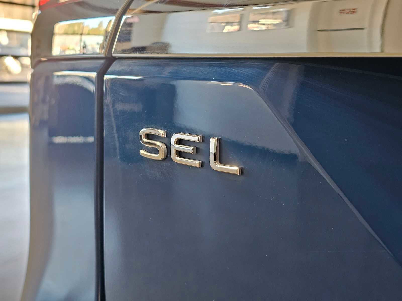 Used 2025 Volkswagen Atlas SEL image 14