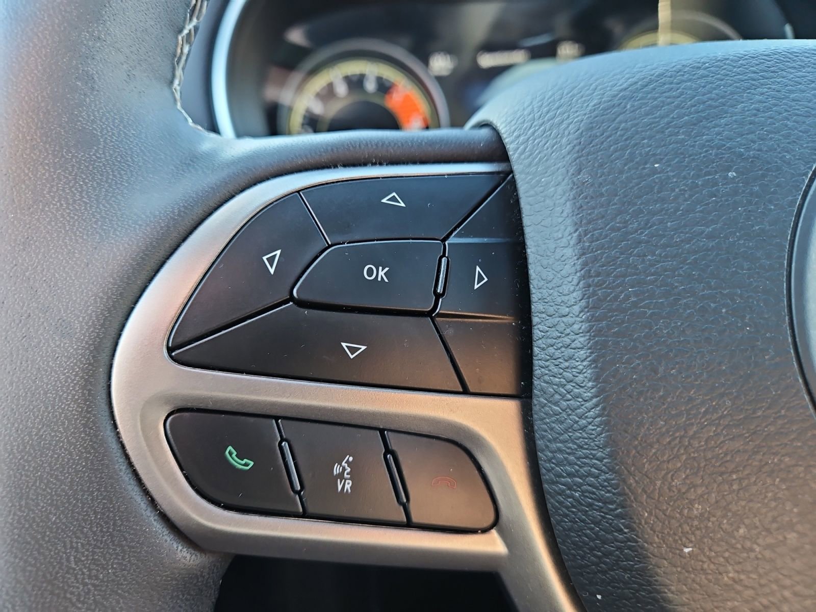 Used 2021 Jeep Cherokee Latitude Lux 80th Anniv w/ Quick Order Package 26U 80TH image 25