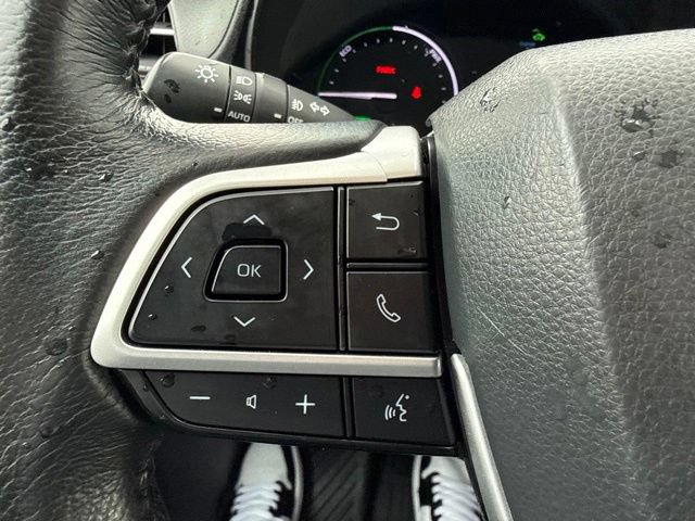 Used 2023 Toyota Sienna XLE FWD image 21