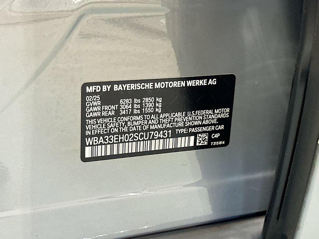 Used 2025 BMW 740i xDrive w/ Premium Package AWD/4WD image 33
