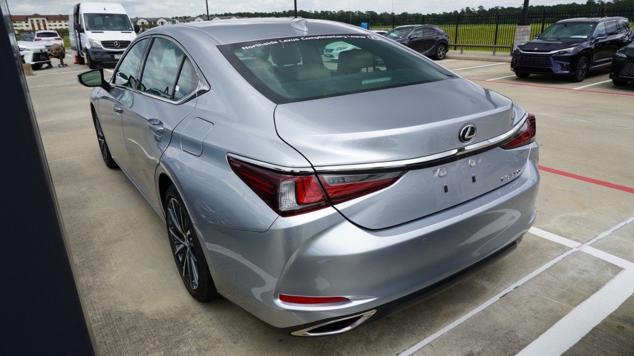 Certified 2025 Lexus ES 350 w/ Premium Package FWD image 8