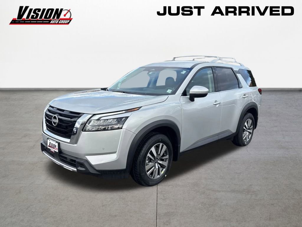 New 2025 Nissan Pathfinder SL w/ Cargo Package