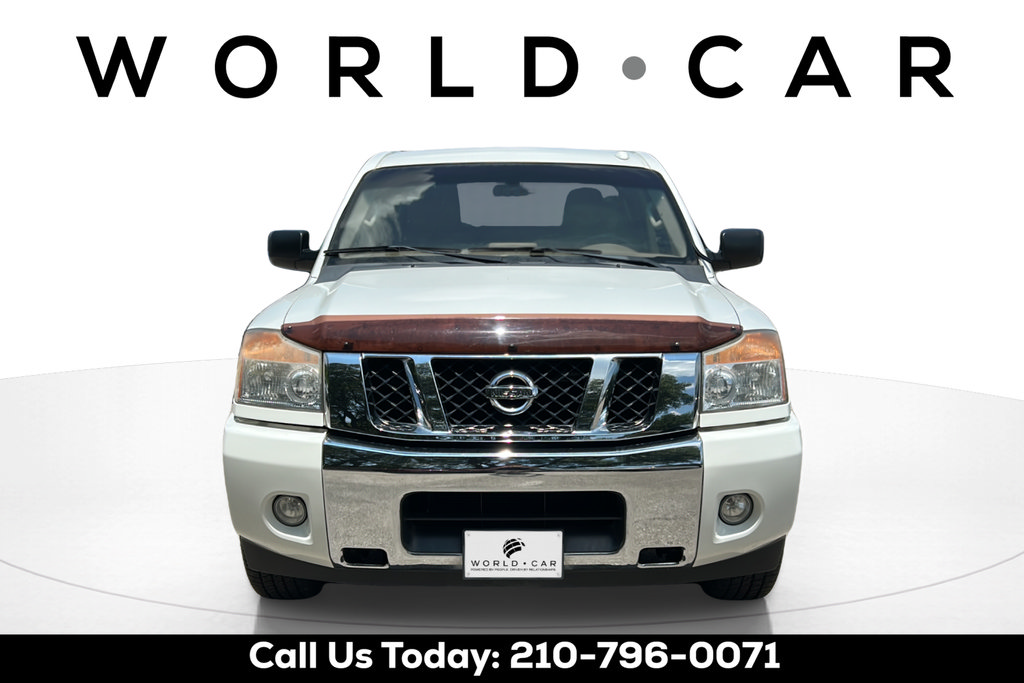 Used 2015 Nissan Titan SV w/ SV Value Truck Package RWD image 8