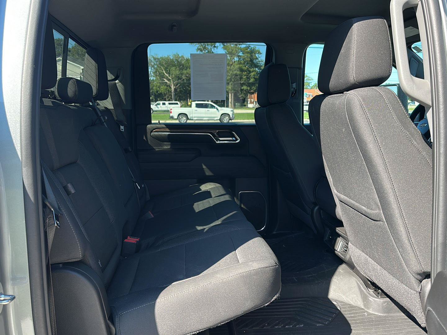Used 2024 Chevrolet Silverado 2500 LT w/ Convenience Package AWD/4WD image 11